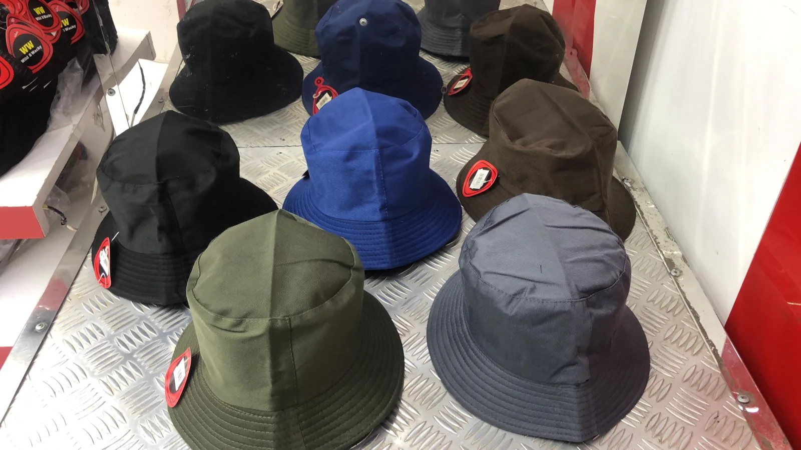 bucket hat